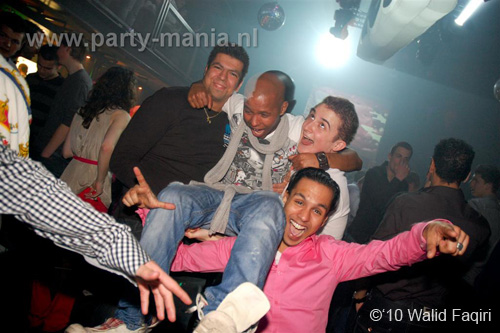 100403_179_los_partymania