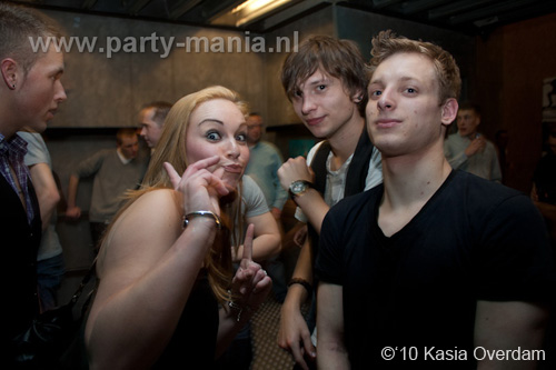 100403_107_los_partymania