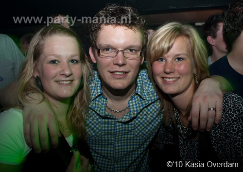 100403_113_los_partymania