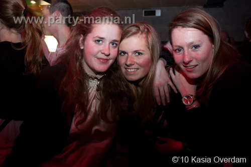 100403_125_los_partymania