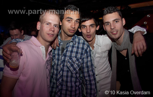 100403_149_los_partymania