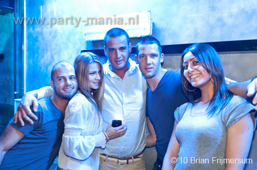 100404_043_michel_de_hey_partymania