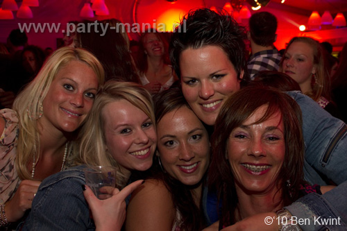 100424_073_los_partymania