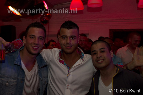 100424_086_los_partymania