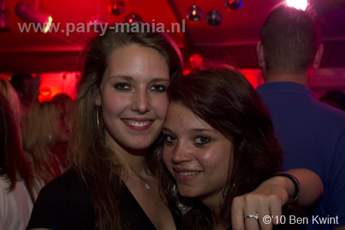 100424_091_los_partymania