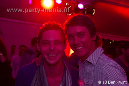 100424_098_los_partymania