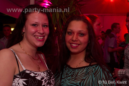 100424_099_los_partymania