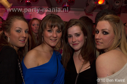 100424_108_los_partymania