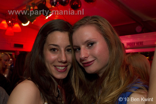 100424_109_los_partymania