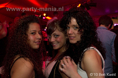 100424_117_los_partymania