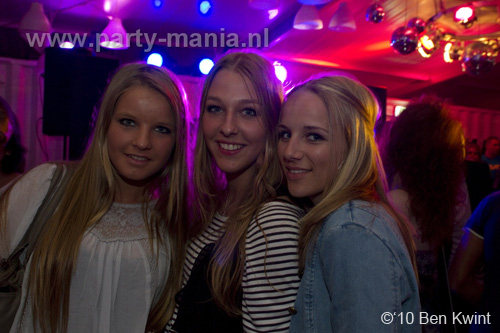 100424_118_los_partymania