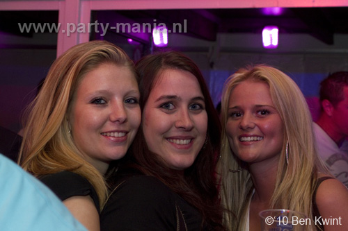 100424_121_los_partymania