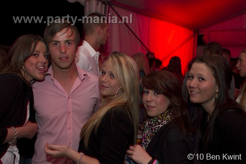 100424_143_los_partymania