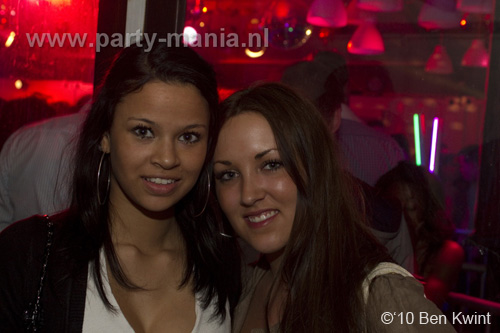 100424_145_los_partymania