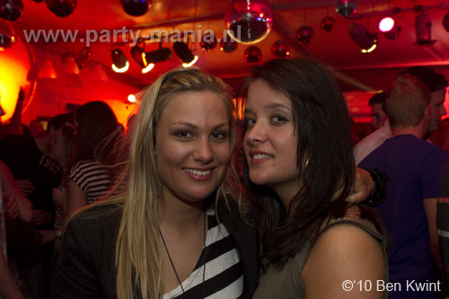 100424_160_los_partymania