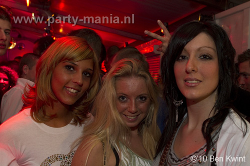 100424_168_los_partymania