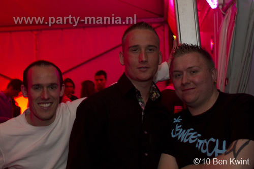 100424_175_los_partymania