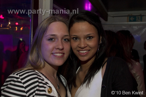 100424_176_los_partymania