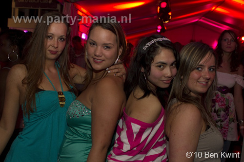 100424_179_los_partymania