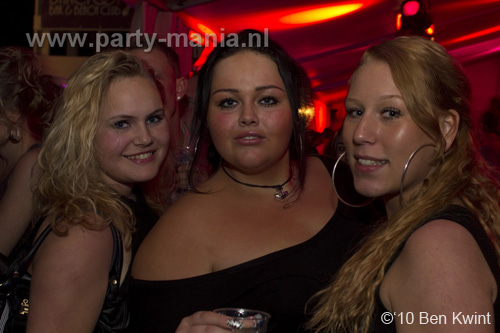 100424_182_los_partymania