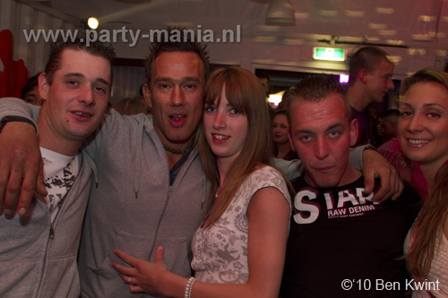 100424_193_los_partymania