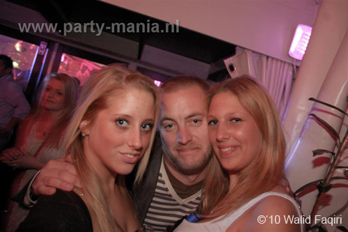 100424_069_los_partymania