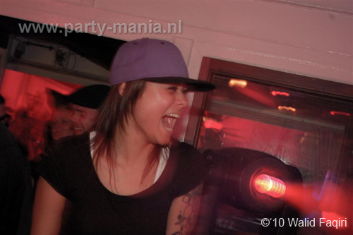 100424_090_los_partymania