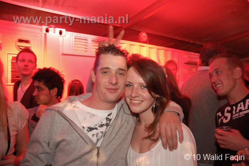 100424_096_los_partymania