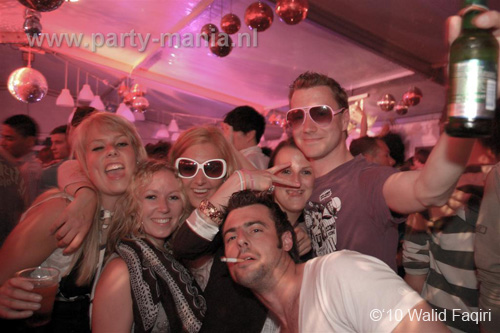 100424_098_los_partymania