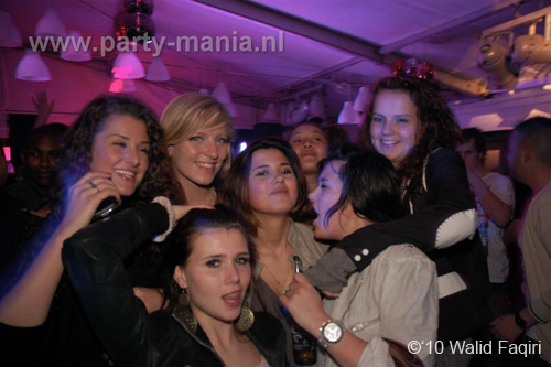 100424_108_los_partymania