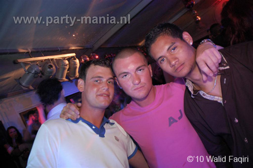 100424_114_los_partymania