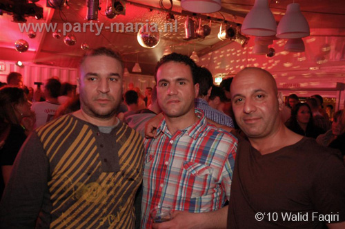 100424_121_los_partymania