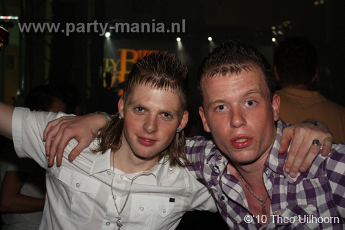 100429_103_koninginnenacht_partymania