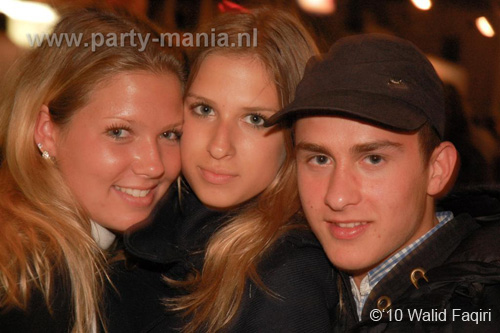 100429_103_koninginnenacht_partymania