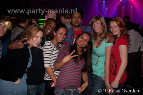 100506_065_paard_no_partymania