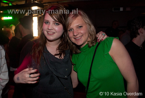 100506_067_paard_no_partymania