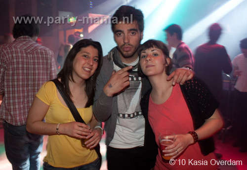 100506_070_paard_no_partymania