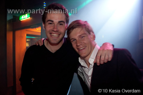 100506_073_paard_no_partymania