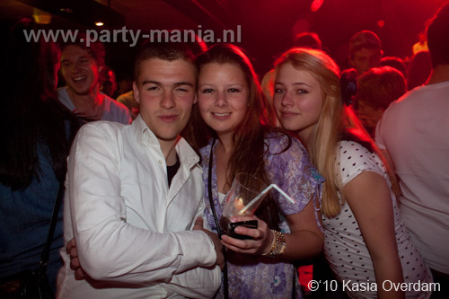 100506_092_paard_no_partymania