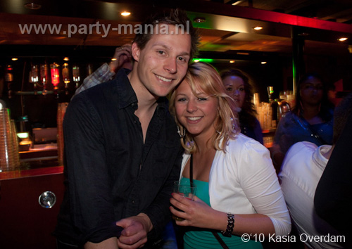 100506_094_paard_no_partymania