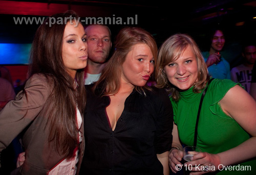 100506_095_paard_no_partymania