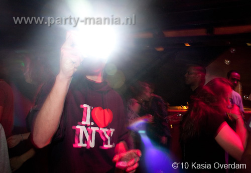 100506_097_paard_no_partymania