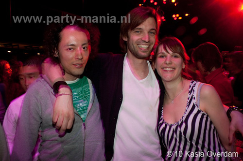 100506_100_paard_no_partymania