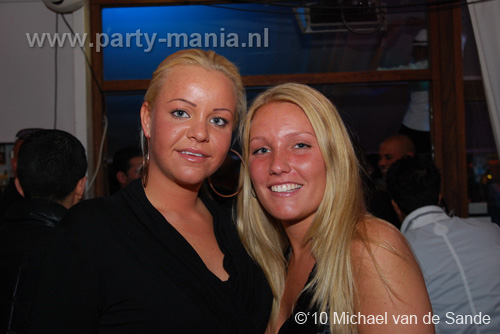 100509_121_lovely_partymania