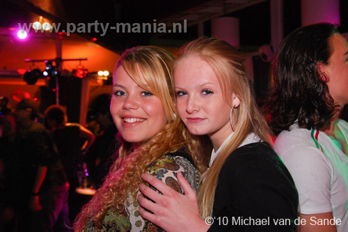 100509_139_lovely_partymania