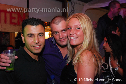 100509_145_lovely_partymania