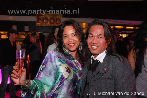 100509_186_lovely_partymania