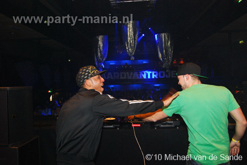 100512_058_darkraver_partymania