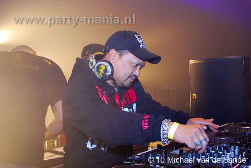 100512_104_darkraver_partymania