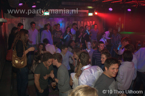 100514_088_westwood_partymania